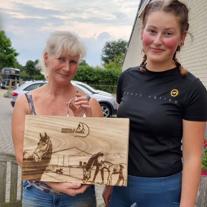 Vier foto’s en een stijgbeugel: een manegeplank op maat - De Knutselier