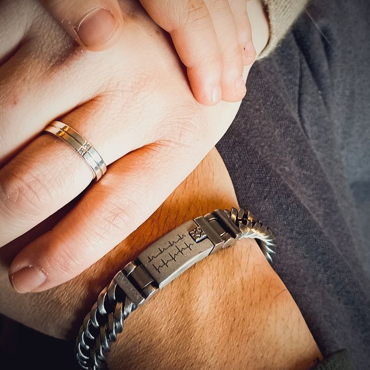 Een hartslag gegraveerd in een armband - De Knutselier