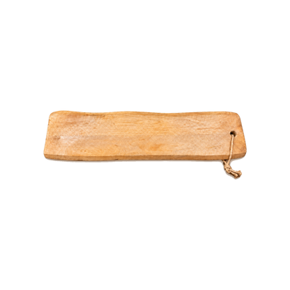 Plank Ricky – mangohouten borrelplank circa 60 × 20 cm, vrijstaand op transparante achtergrond